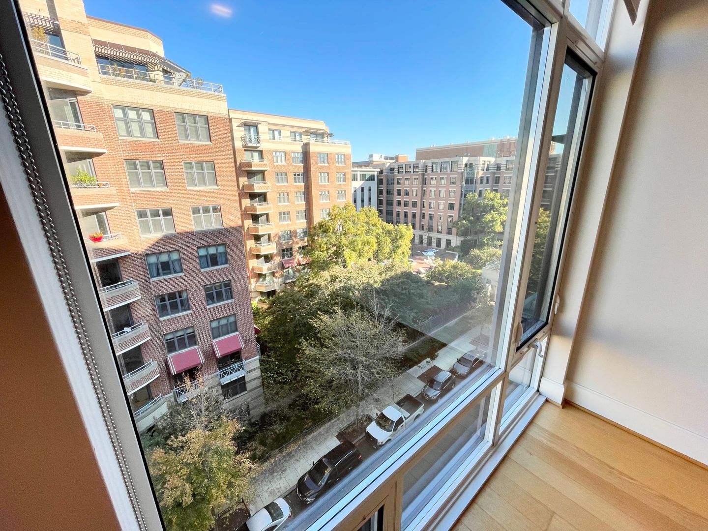 Washington Apartment: 1355 17th Street, NW