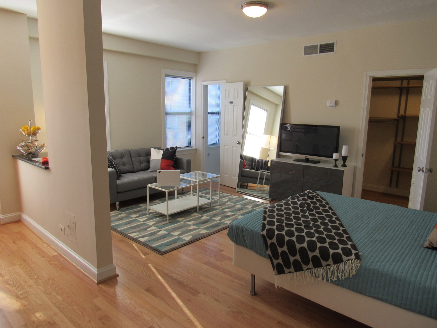 Washington Apartment: 1825-1833 New Hampshire Avenue, NW