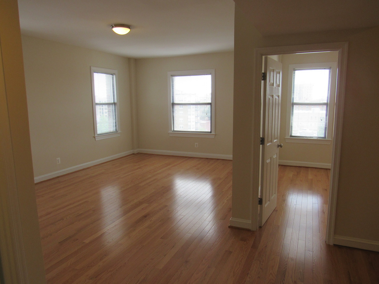 Washington Apartment: 1825-1833 New Hampshire Avenue, NW