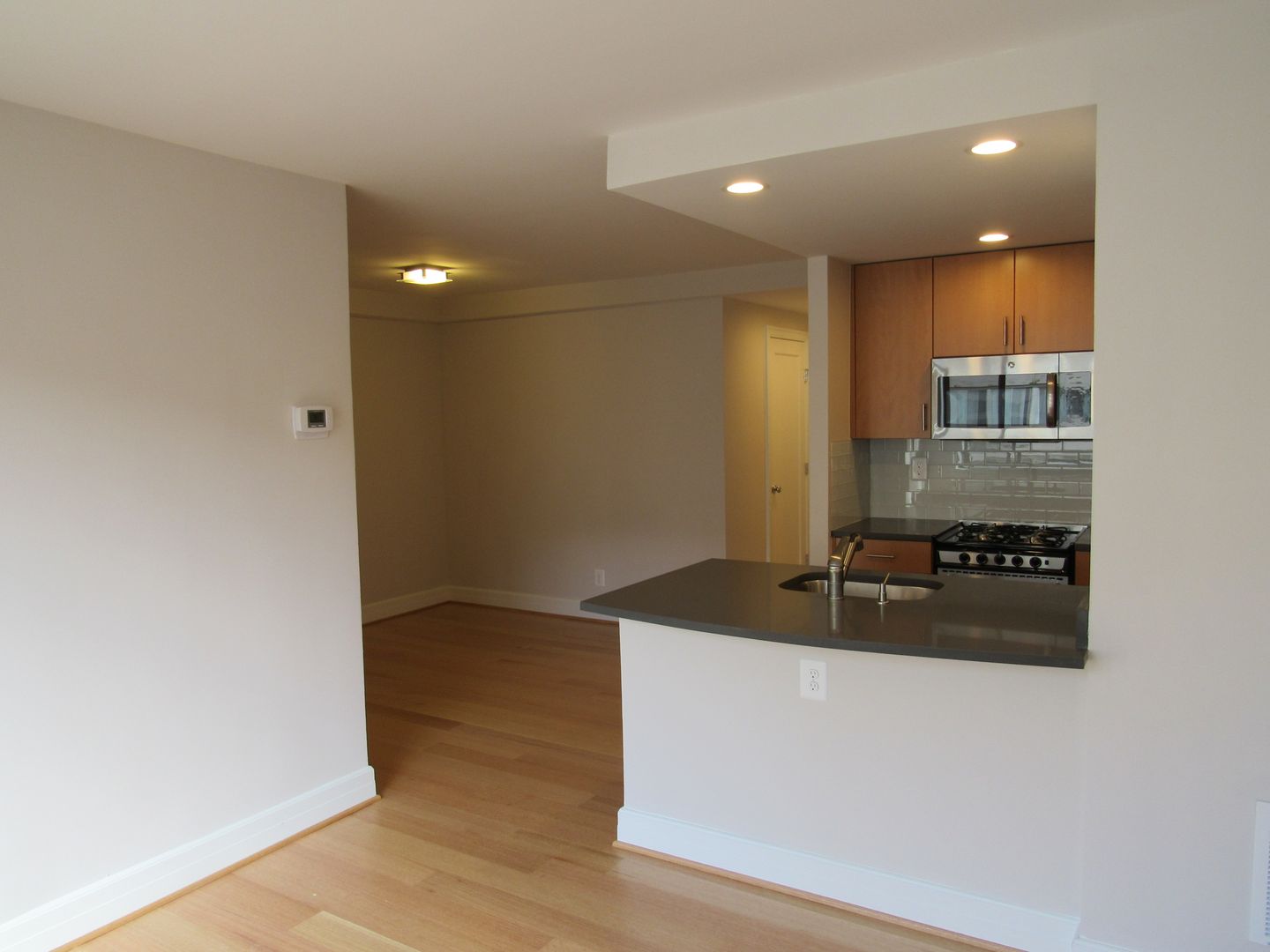 Washington Apartment: 1112 M Street, NW