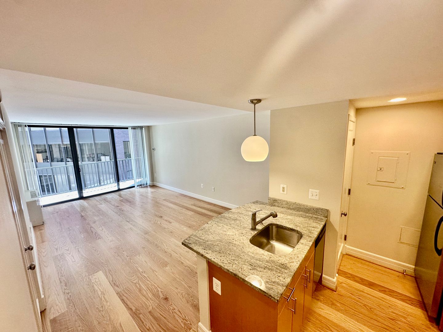 Washington Apartment: 1255 New Hampshire Avenue