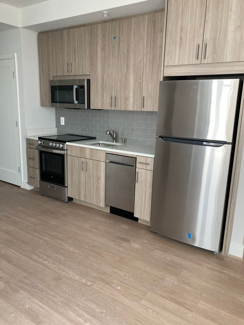 WASHINGTON Apartment: 1650 O STREET, NW