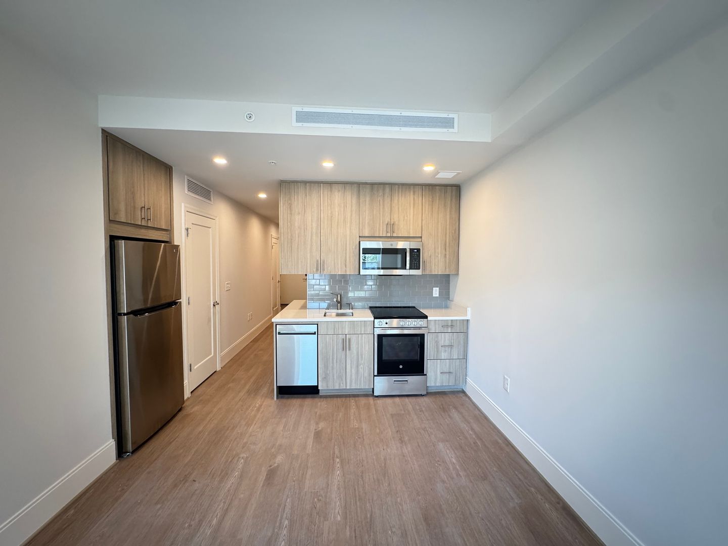 Washington Apartment: 3220 Prospect Street, NW