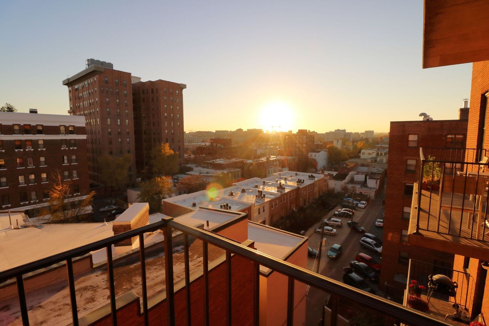 Washington Apartment: 1640 16th Street, NW