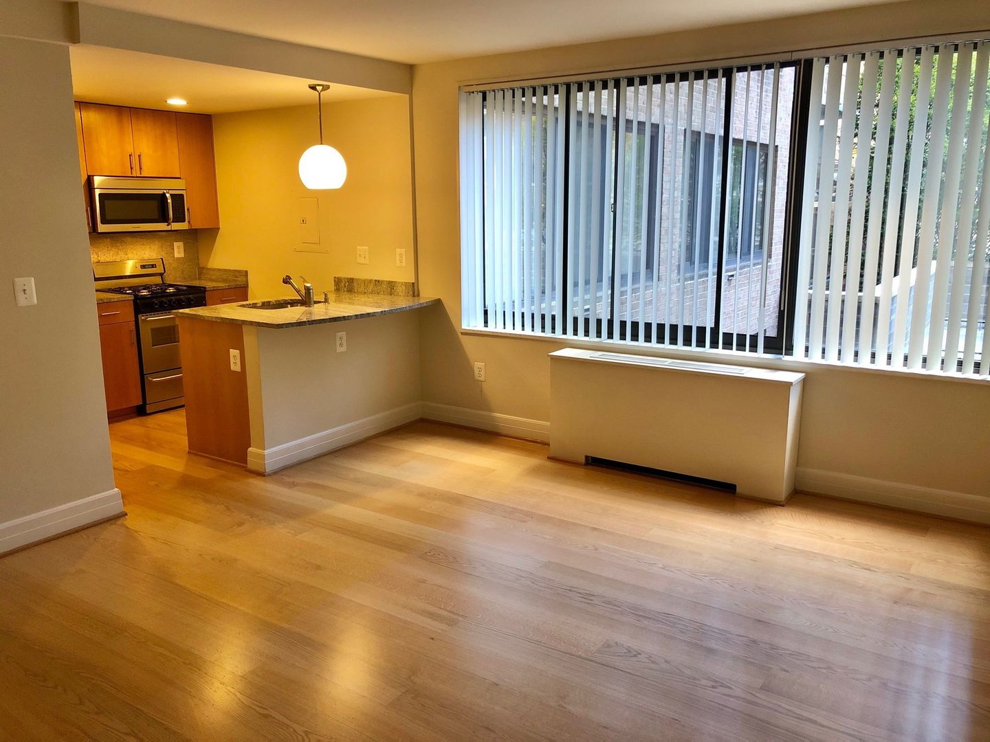 Washington Apartment: 1255 New Hampshire Avenue