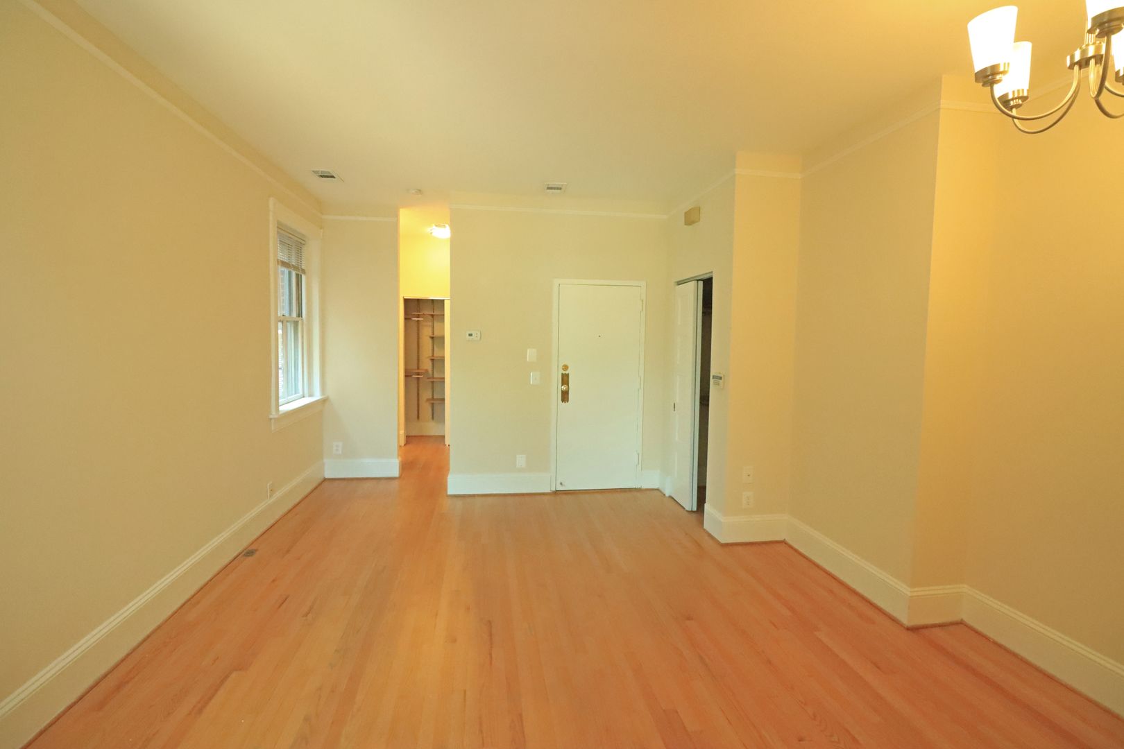 Washington Apartment: 1725 P Street, NW