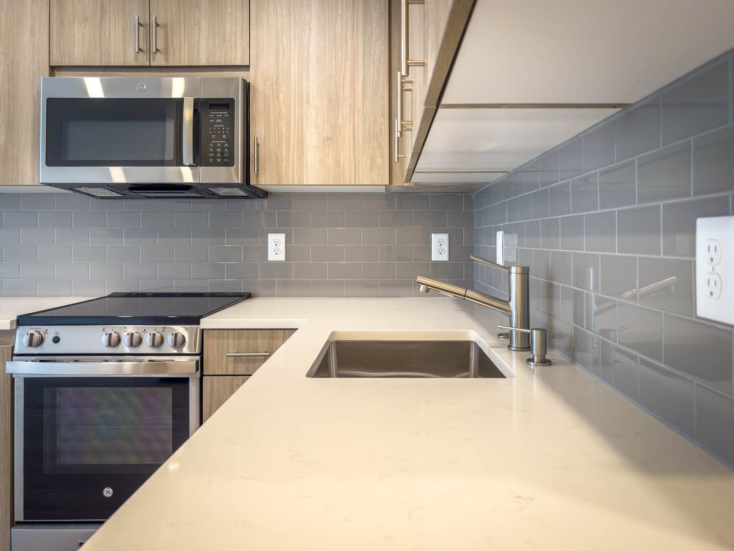 Washington Apartment: 3220 Prospect Street, NW