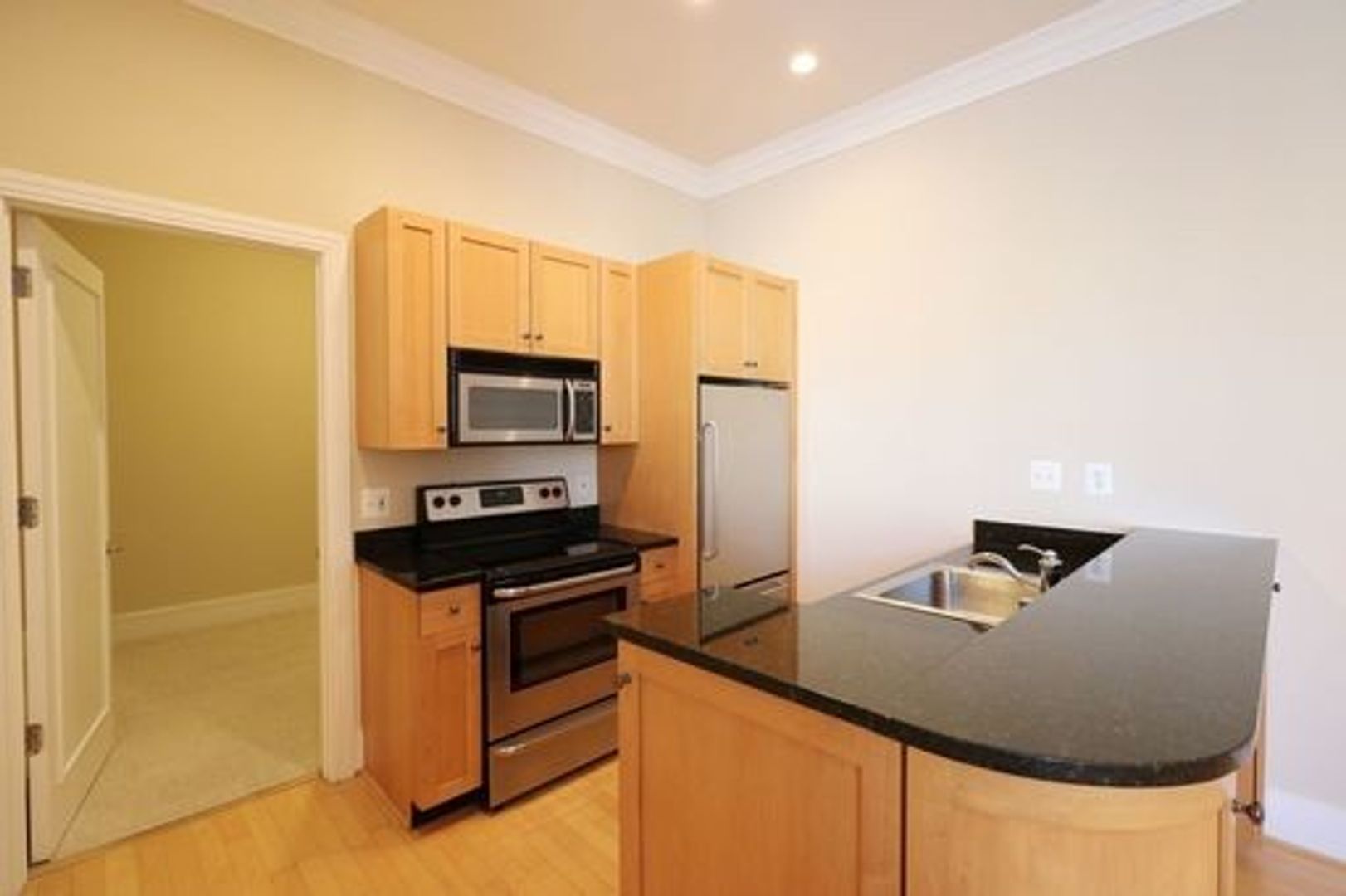 Washington Apartment: 1515 O Street, NW