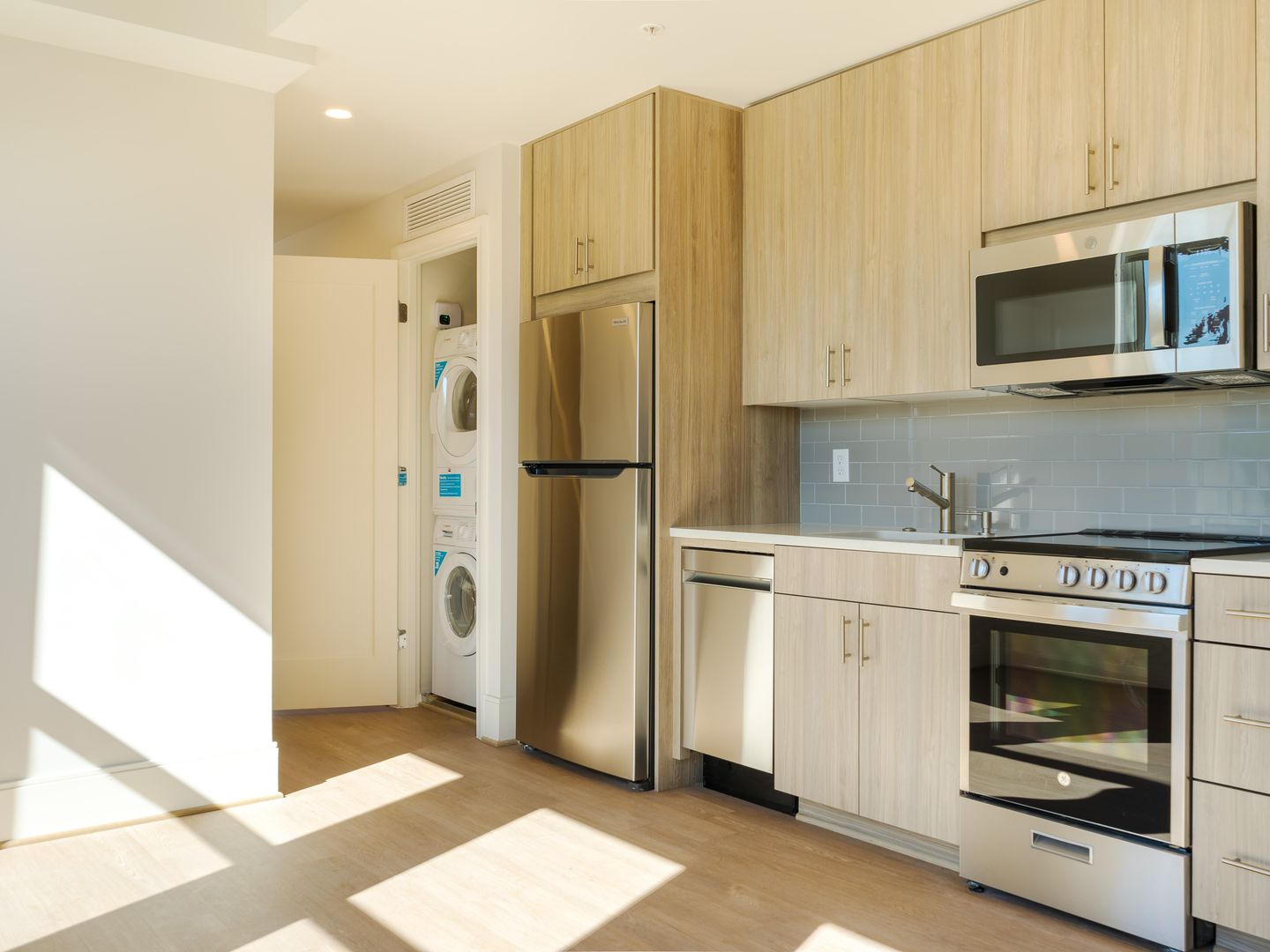 Washington Apartment: 3220 Prospect Street, NW