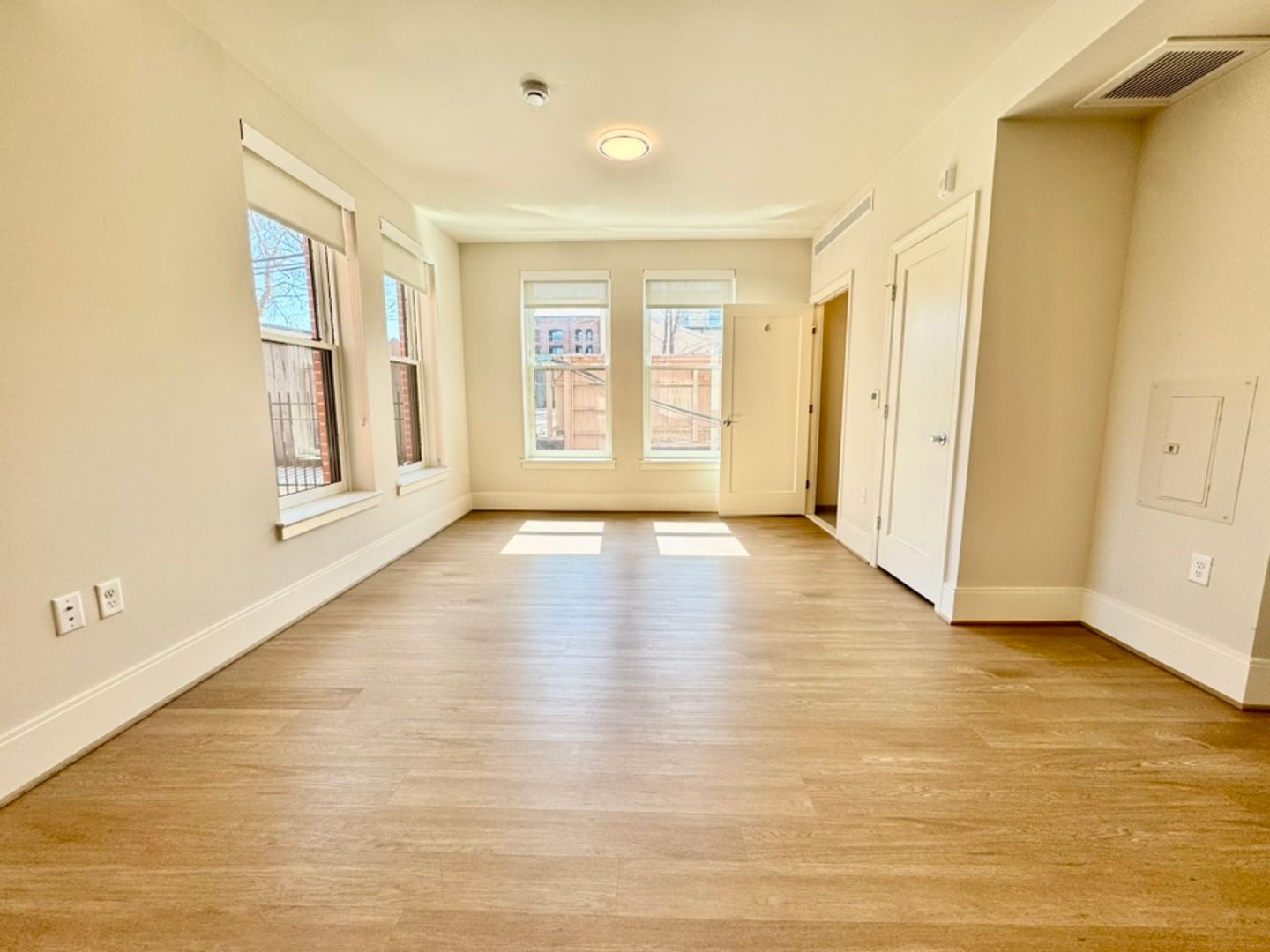 Washington Apartment: 3220 Prospect Street, NW