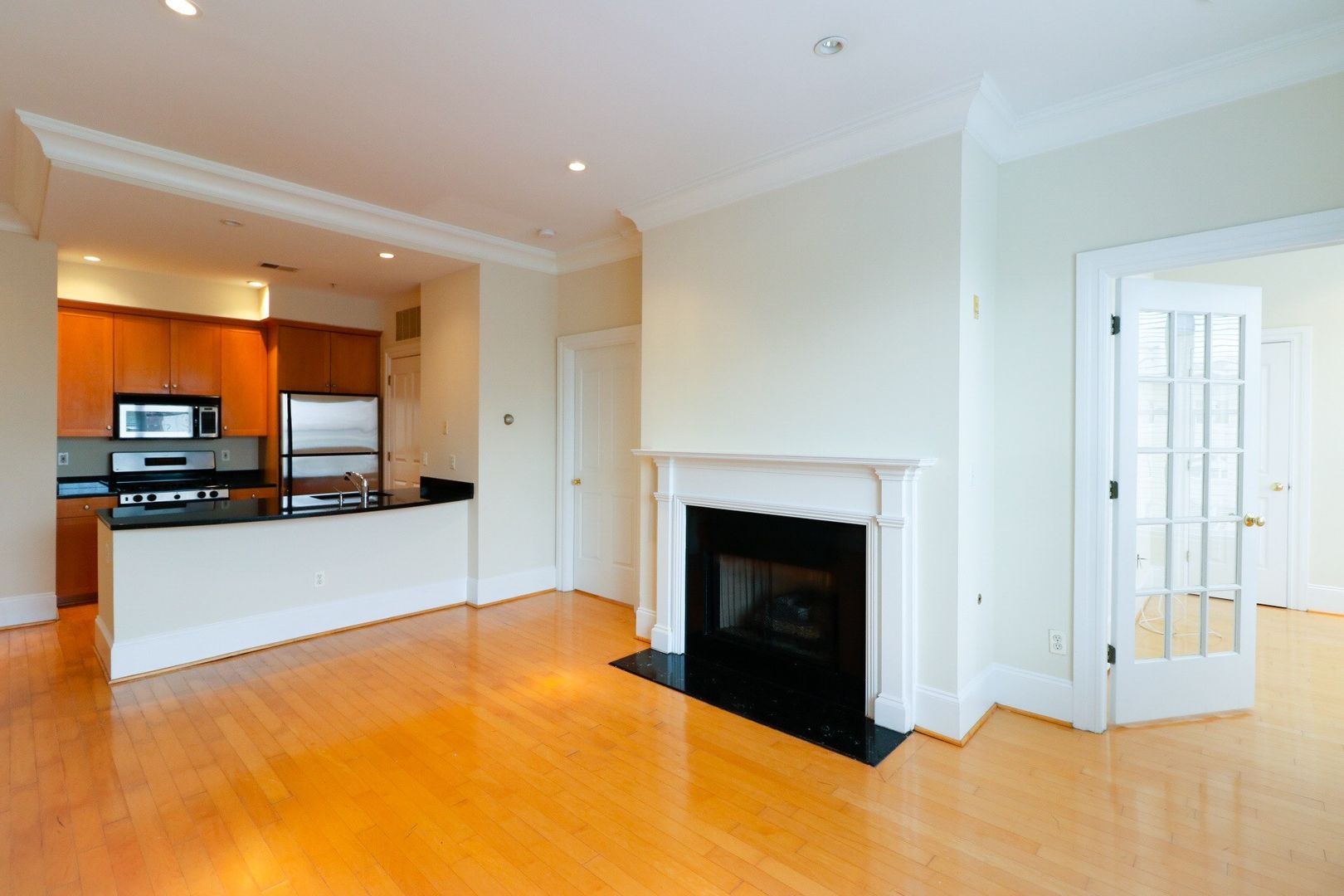 Washington Apartment: 1640 16th Street, NW