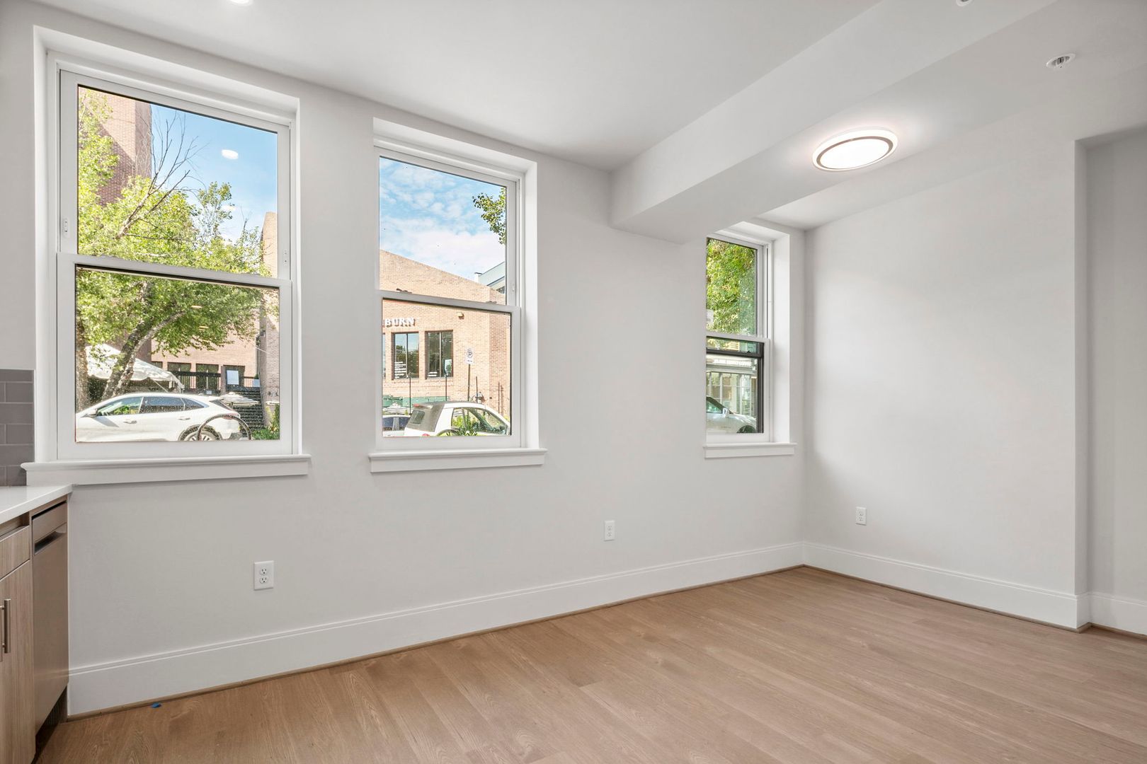 Washington Apartment: 3220 Prospect Street, NW