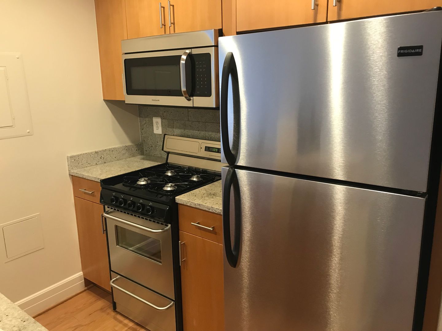 Washington Apartment: 1255 New Hampshire Avenue