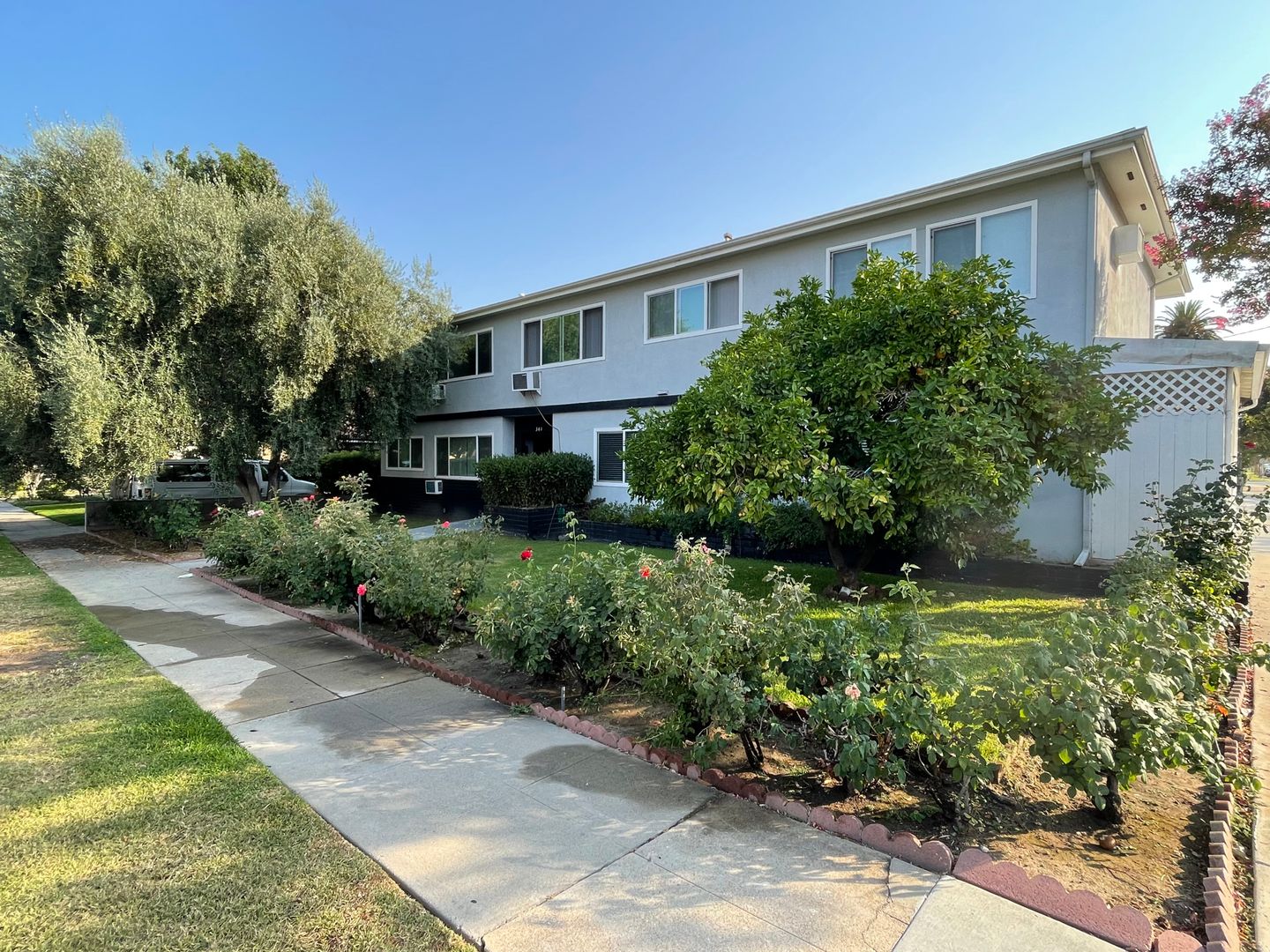 Alhambra Apartment: 341 N. Stoneman Ave.