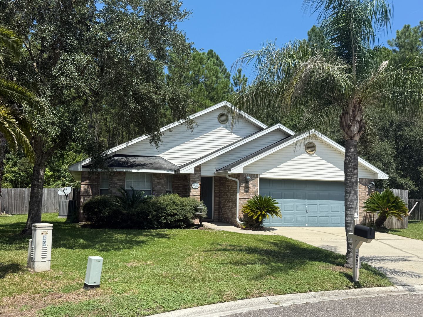 Middleburg House: 1291 Sorrelwood Ct