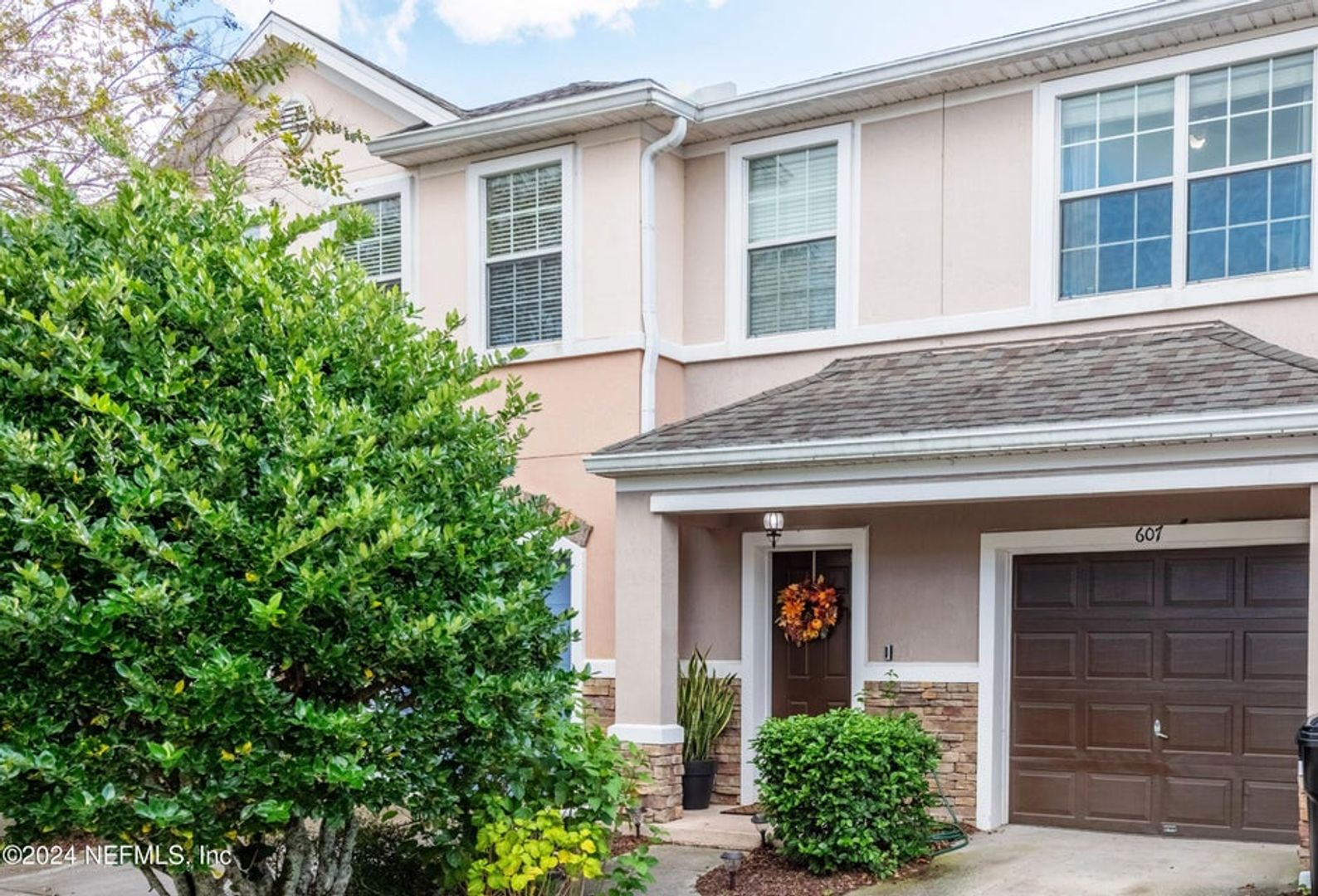Orange Park Townhome: 607 Crystal Way