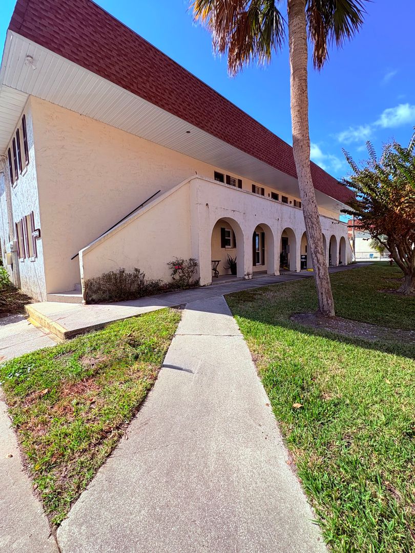 Jacksonville House: 1540 EL PRADO RD 4