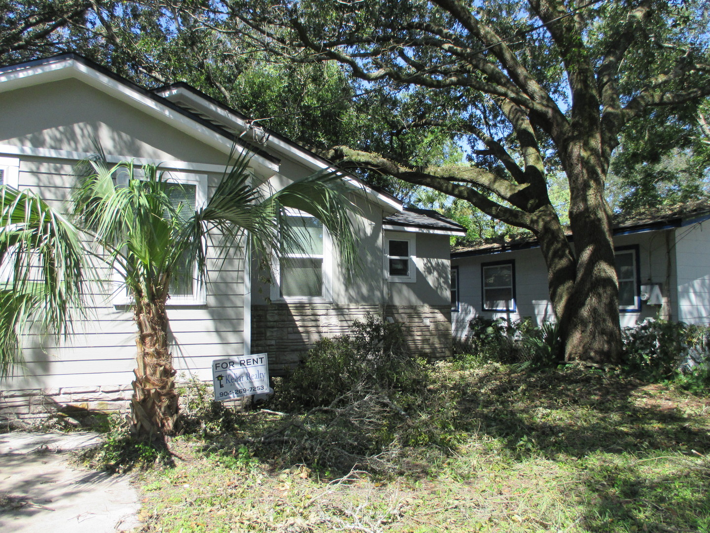 Jacksonville House: 2218 Lamee Ave