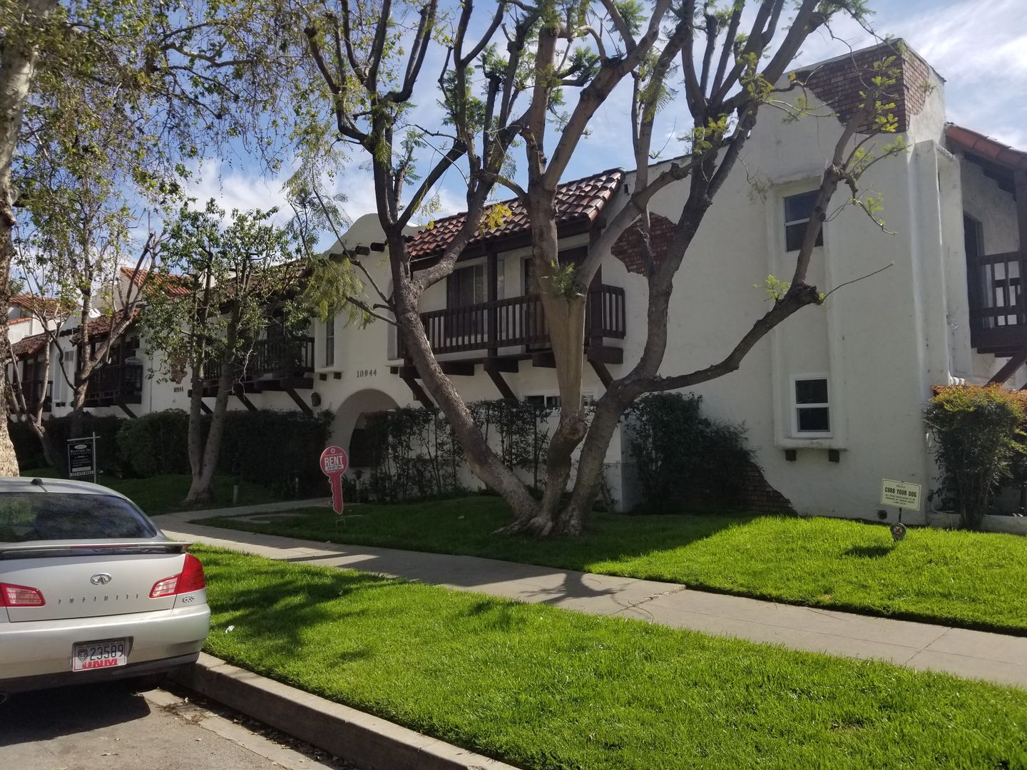 Studio City Apartment: 10944 Bluffside Drive