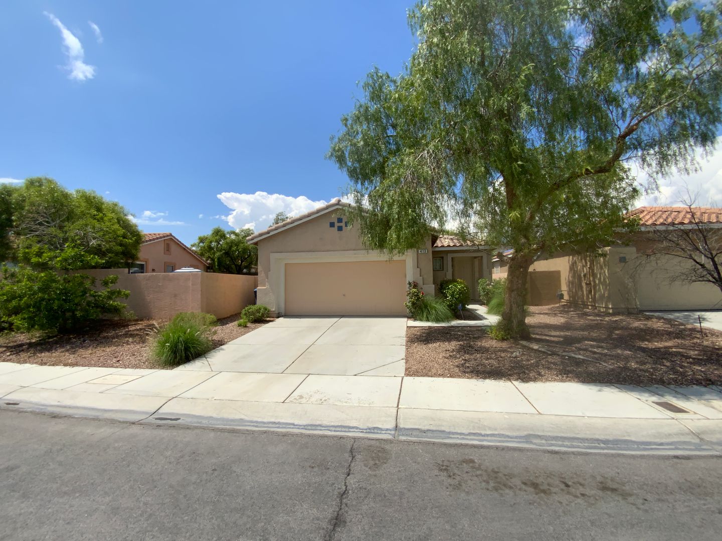 LAS VEGAS House: 413 MAGNOLIA ARBOR ST