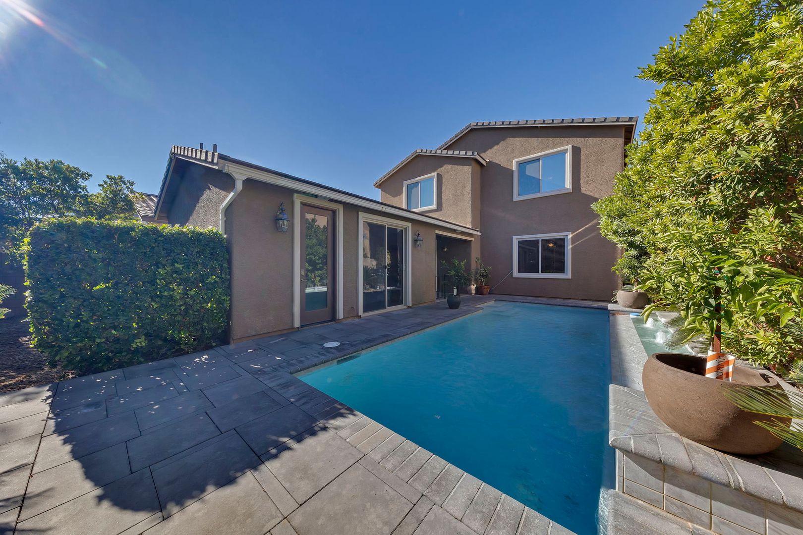 HENDERSON House: 1008 SOLARIS GLOW ST