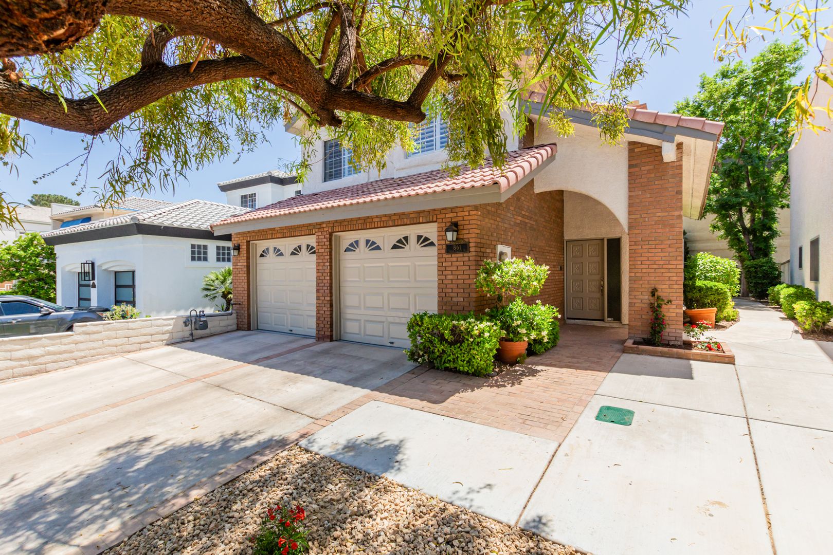 LAS VEGAS House: 861 Vegas Valley Dr