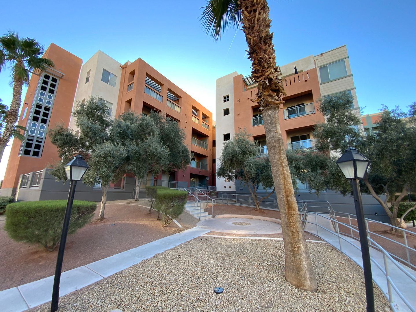 Las Vegas House: 63 E. AGATE AVE #301