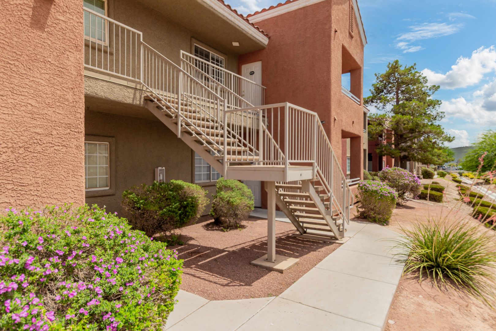 LAS VEGAS House: 4730 E CRAIG RD BLDG #32 UNIT #2192