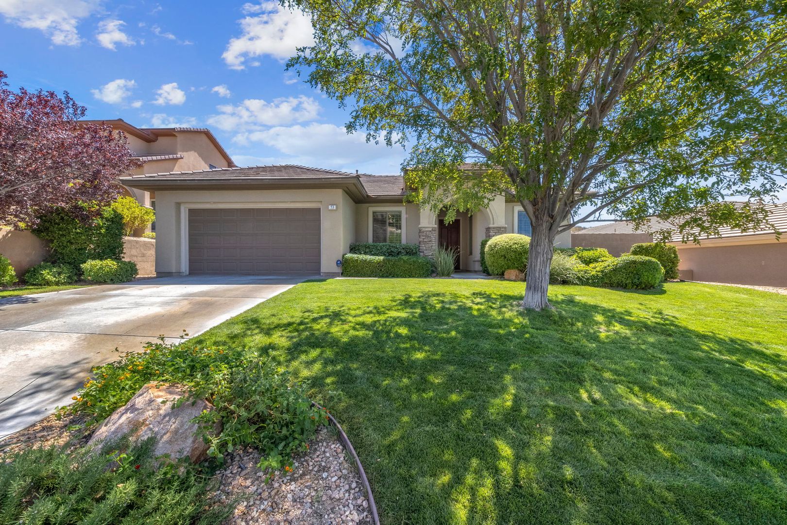 HENDERSON House: 53 STONEMARK DRIVE