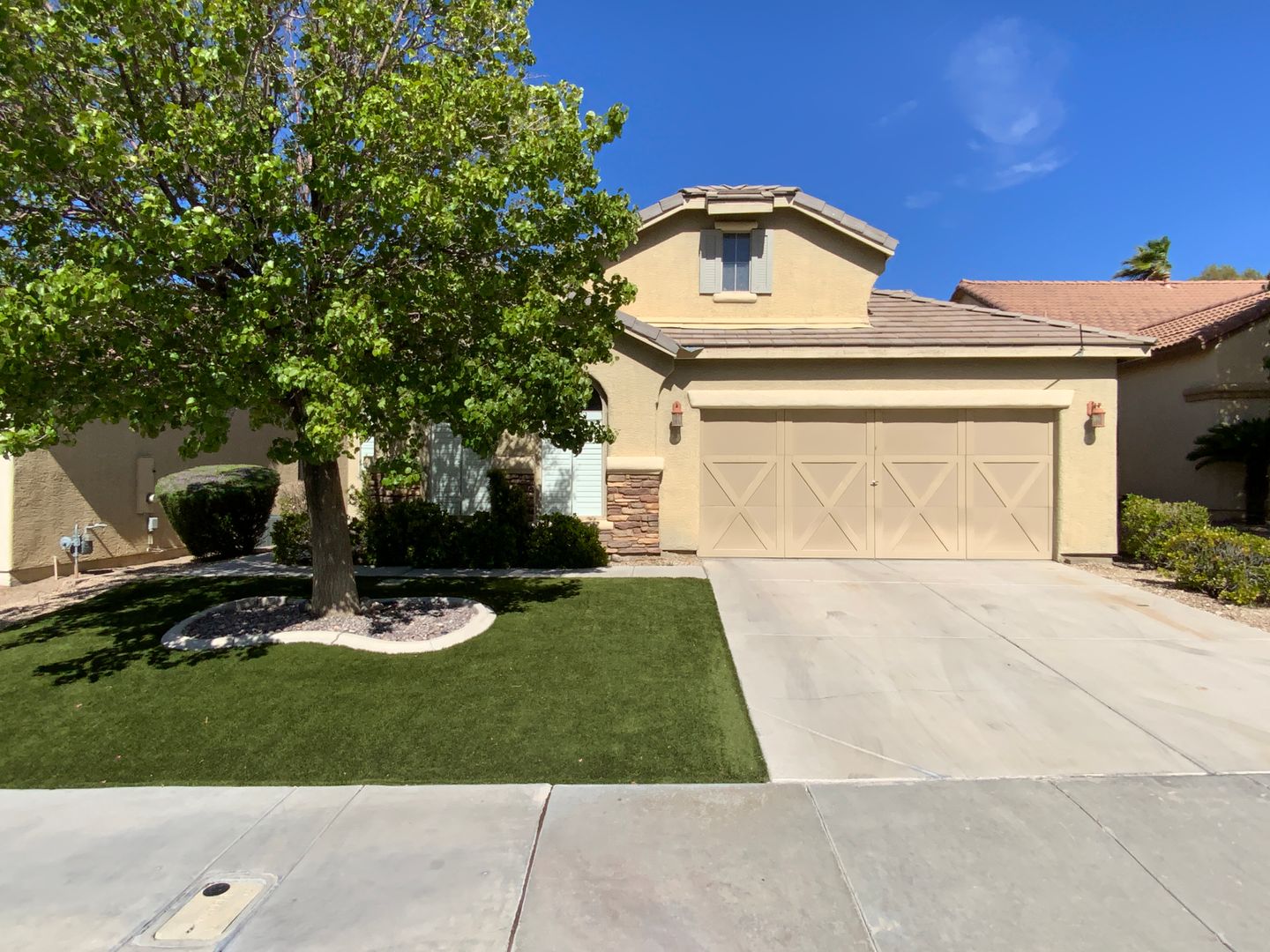 HENDERSON House: 758 RISE CANYON DR