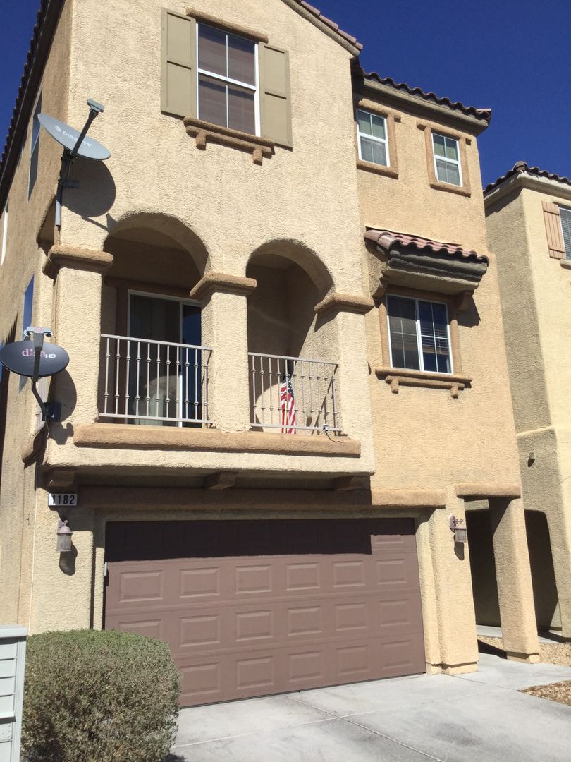 HENDERSON House: 1182 ENZO AVENUE
