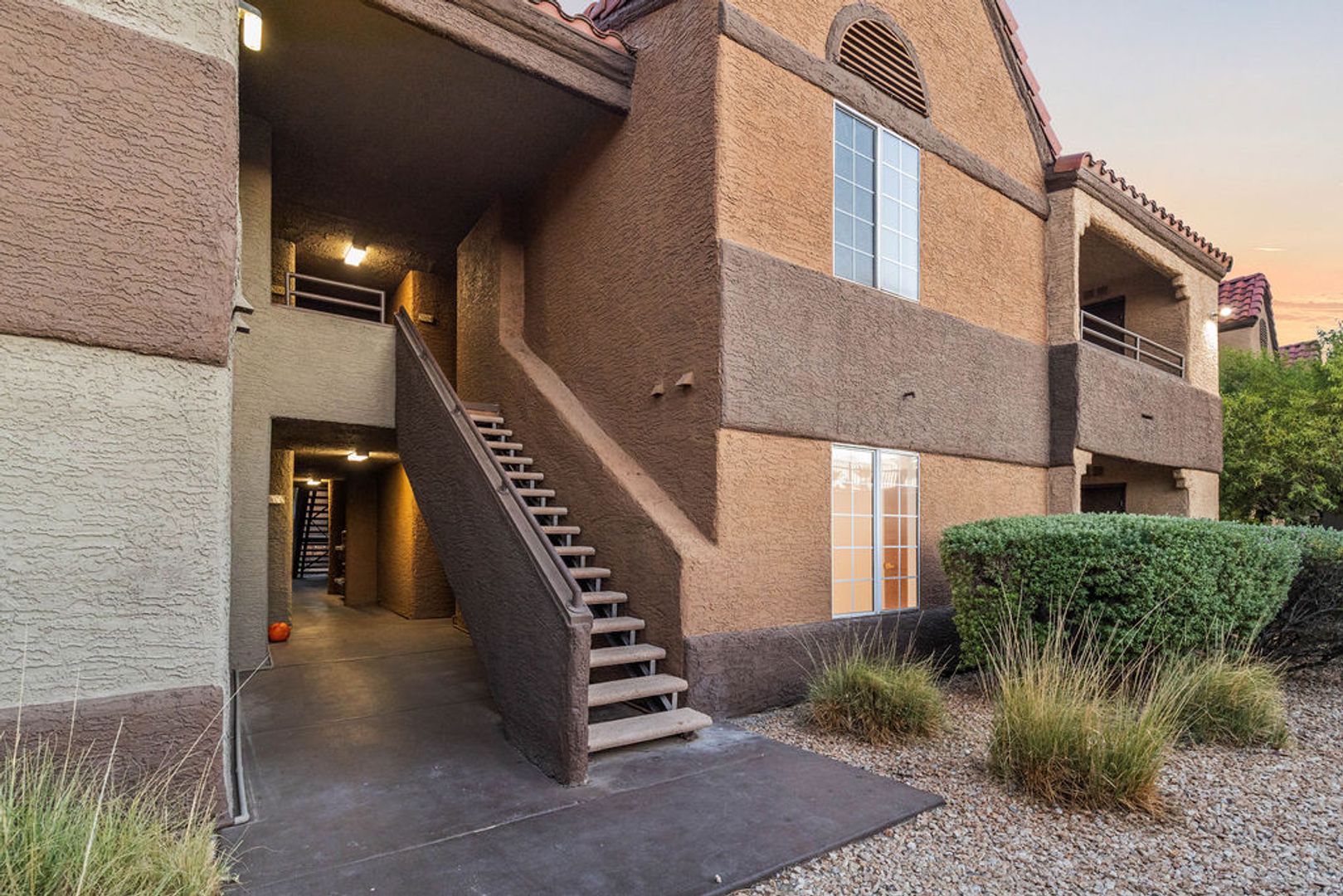 Las Vegas Condo: 2200 S Fort Apache # 2004