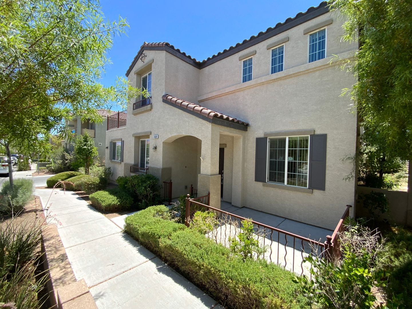 LAS VEGAS House: 7609 VANITY CT.