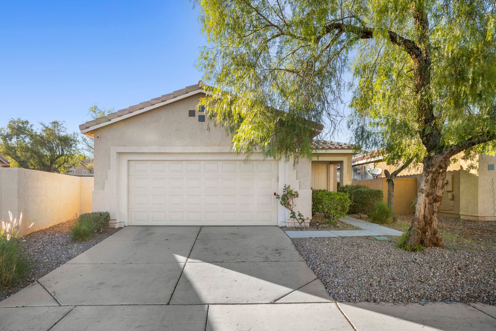 LAS VEGAS House: 413 MAGNOLIA ARBOR ST