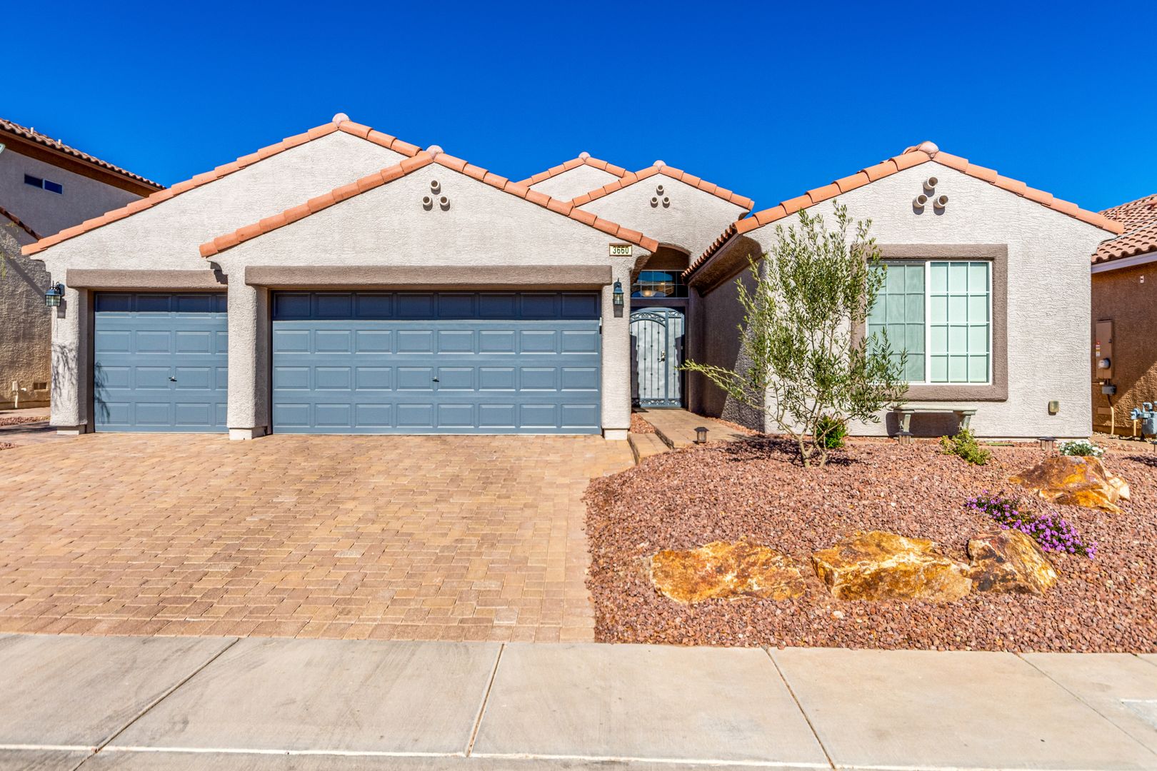 Henderson House: 3660 Toscanella Ave