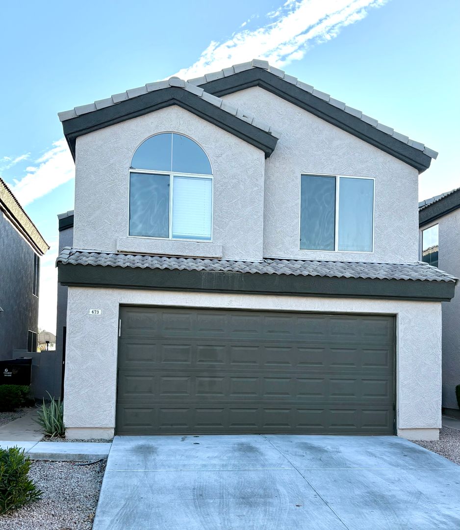 Gilbert House: 473 S SUNRISE DR