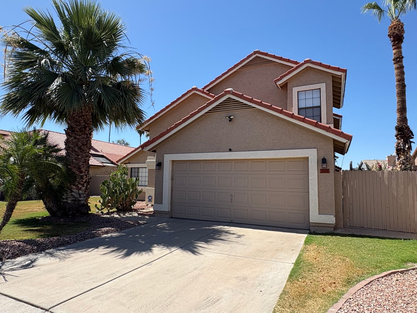 Glendale House: 7035 W MORROW DR.