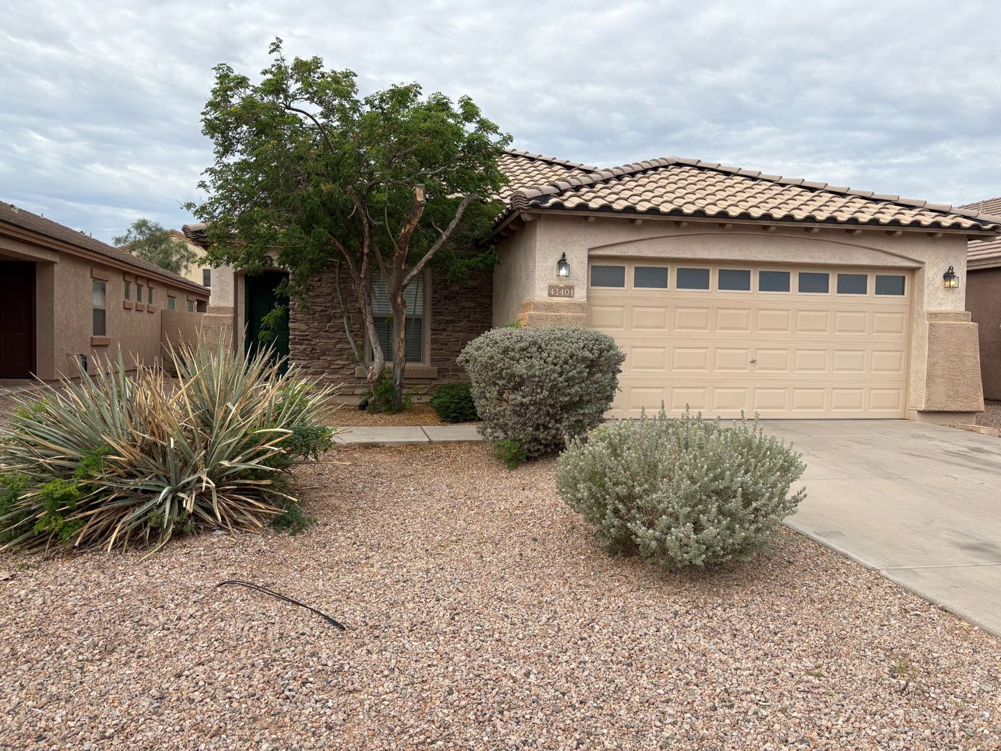 Maricopa House: 43401 W Elizabeth Ave