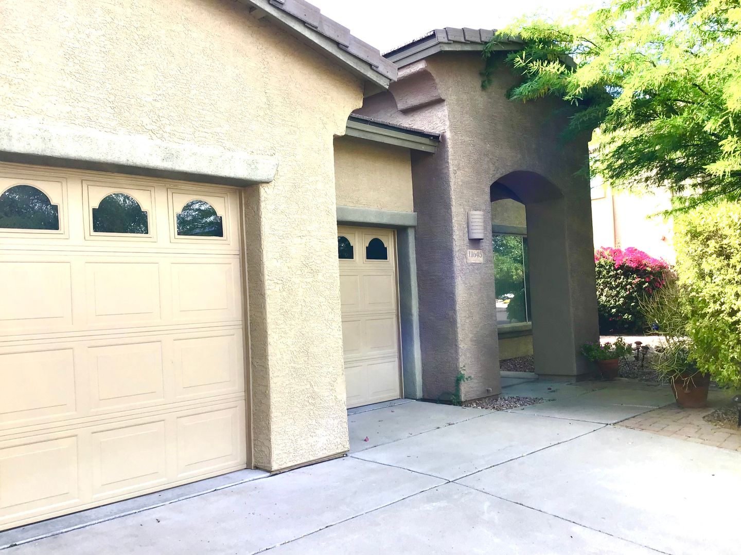 Oro Valley House: 11645 N Peaceful Night Road