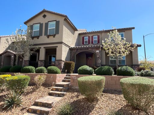 Spacious 3-Bedroom Henderson Townhome with Low-Maintenance Living – photo 1