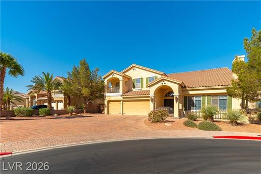 Expansive 5-Bedroom Las Vegas Home with Private Yard and Built-In BBQ – photo 1