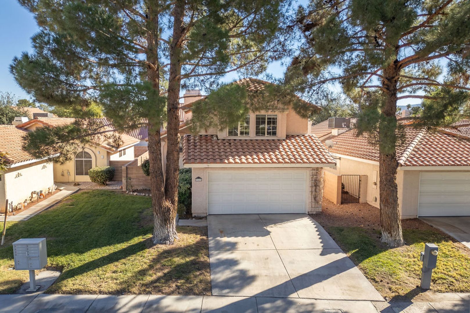 Henderson House: *86 Quiet Desert Lane*