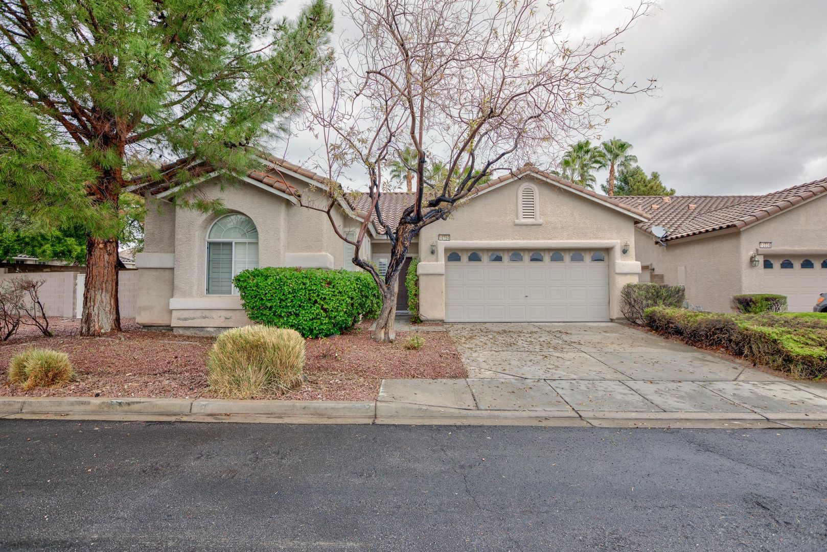 Las Vegas House: 10350 Queens Church Ave