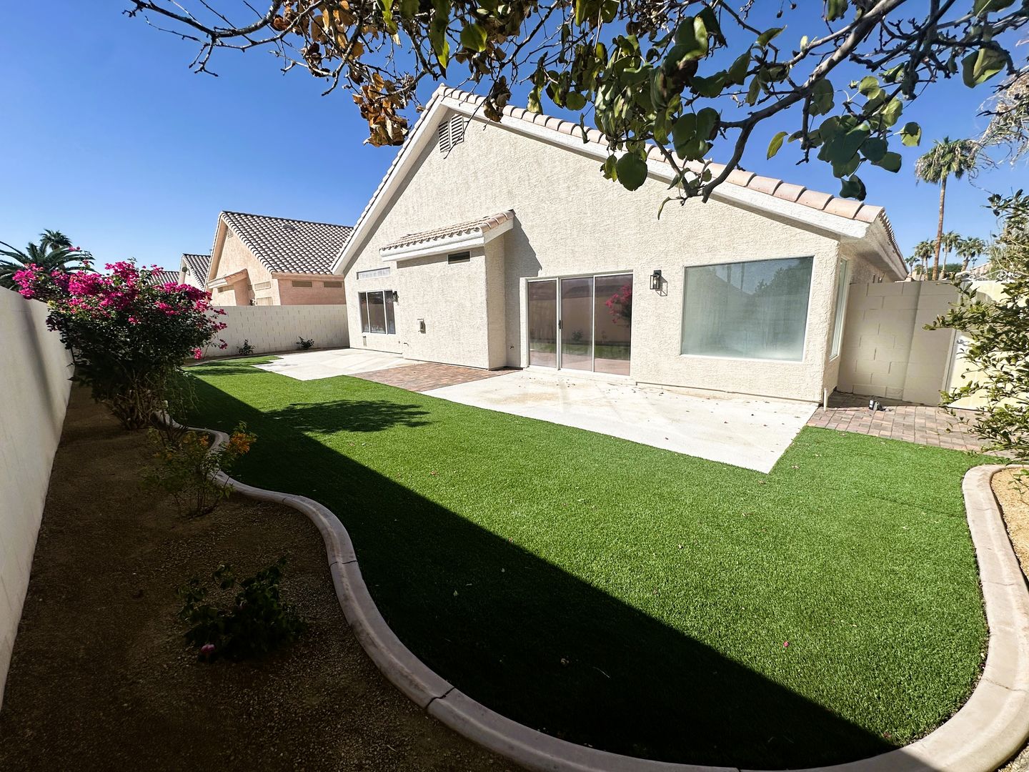 Henderson House: *312 Modesto St*