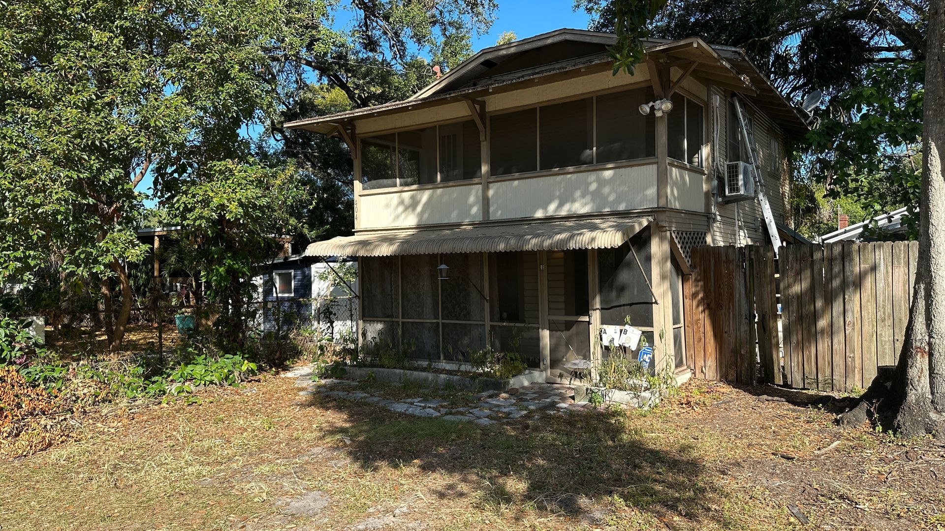 Tampa House: 404 E North St.