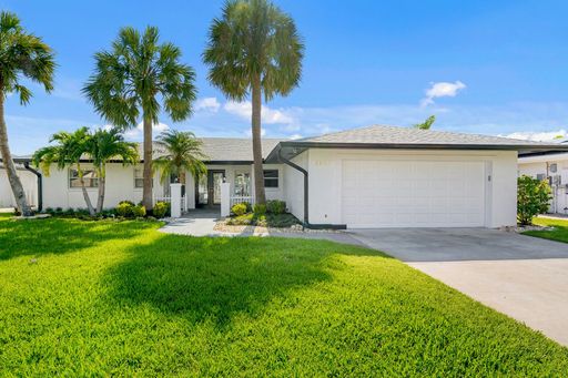 BEAUTIFUL TAMPA RESIDENCE FOR RENT – photo 1