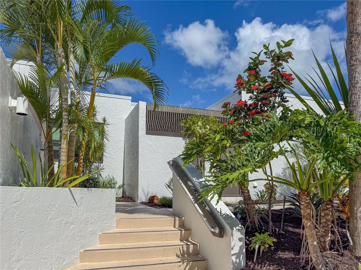 Sarasota Condo: 609 Bayport Way