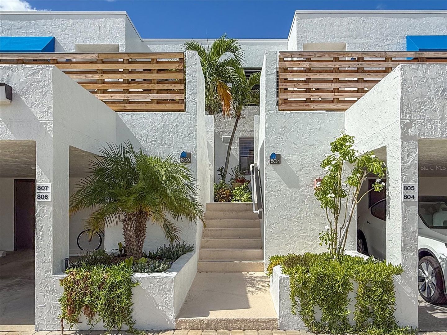 Sarasota House: 806 Bayport Way