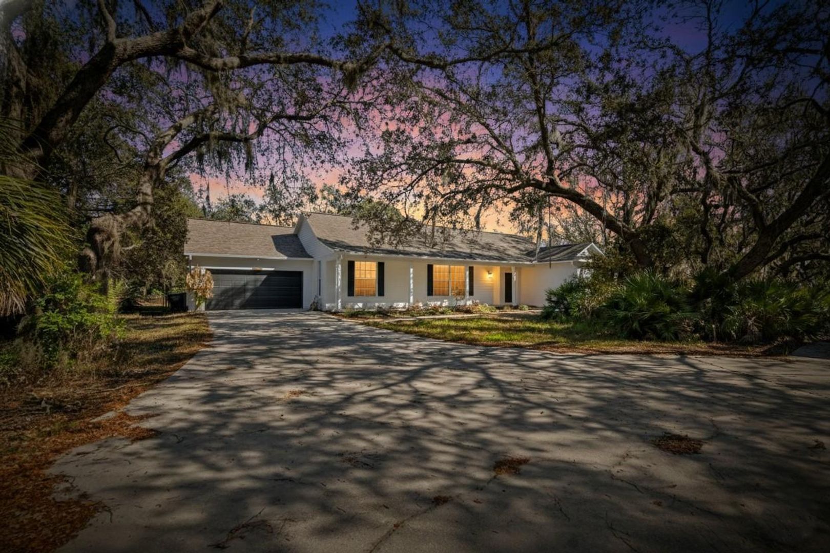 Riverview House: 11304 Balm Riverview Road