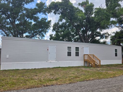 Updated Mobile Home – photo 1